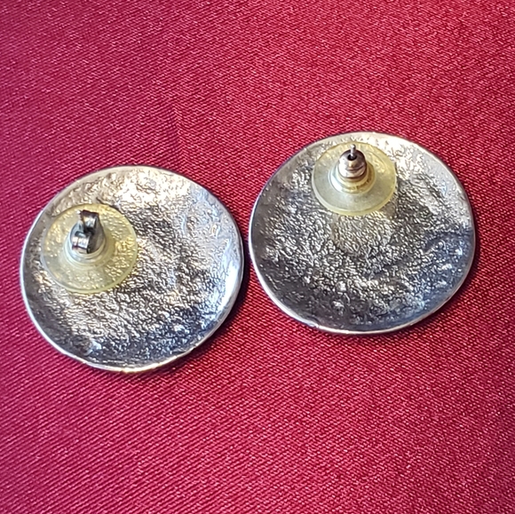 Beautiful Design Women's Earrings. - Picture 10 of 11